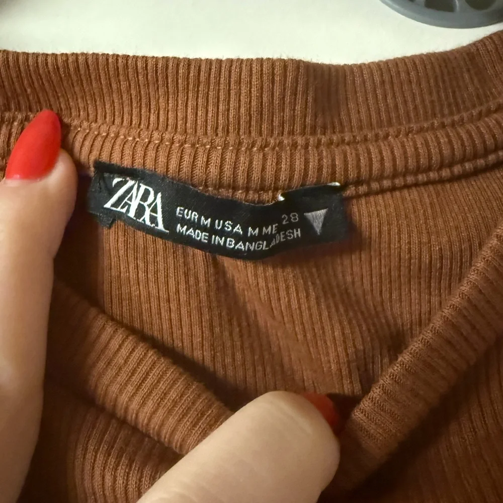 Zara Chestnut Ribbed Dress - Picture 2 of 2